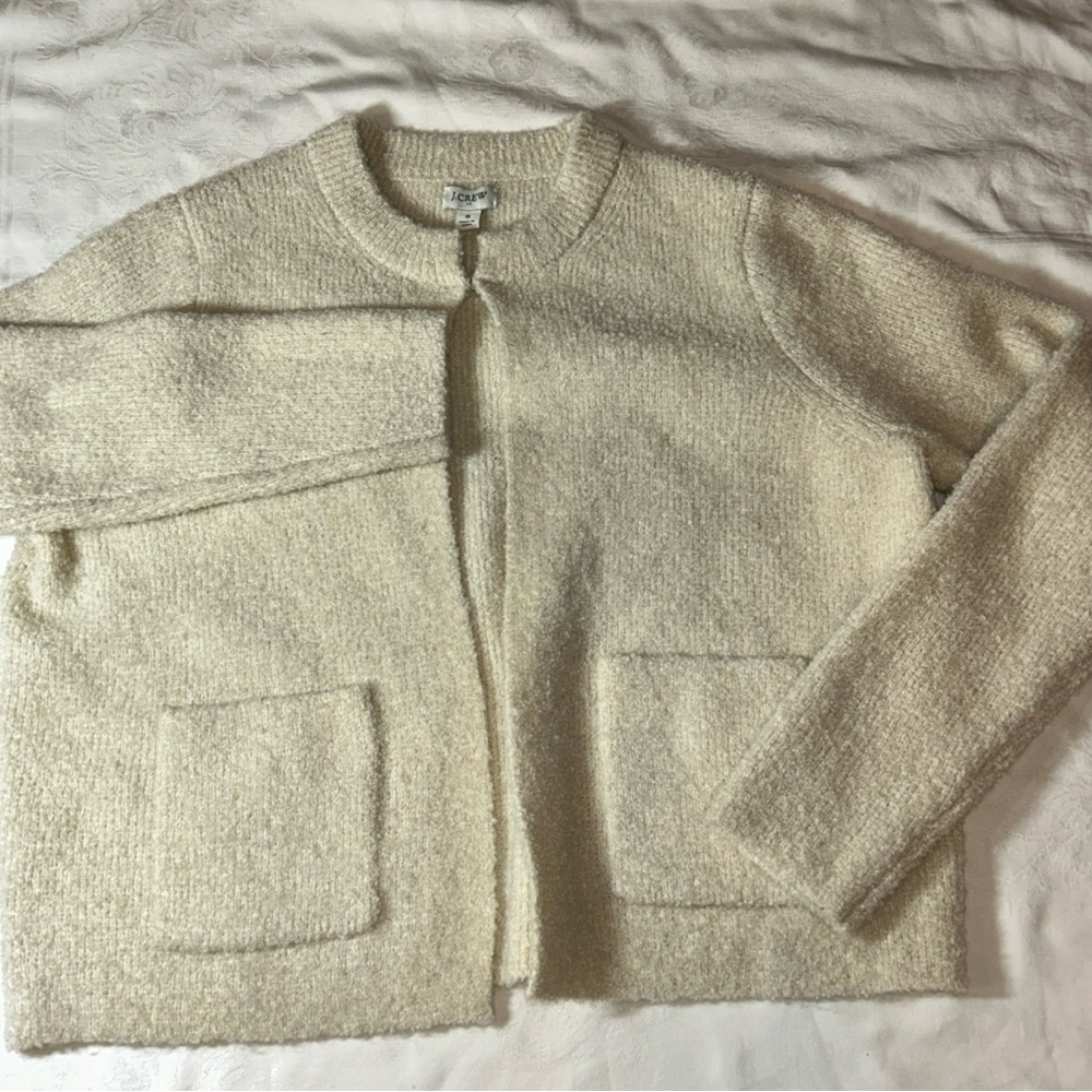J Crew Cardigan Cropped Sweater Neutral Butter Mom Travel Cozy classic 
Women